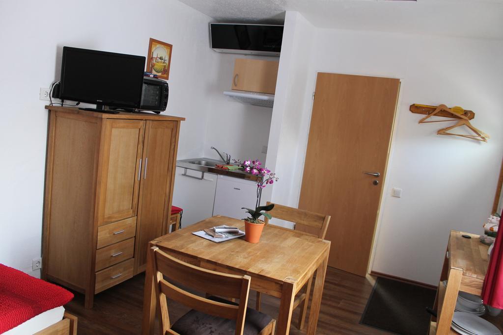 Gaestehaus Ballmann Rockeskyll Pokoj fotografie